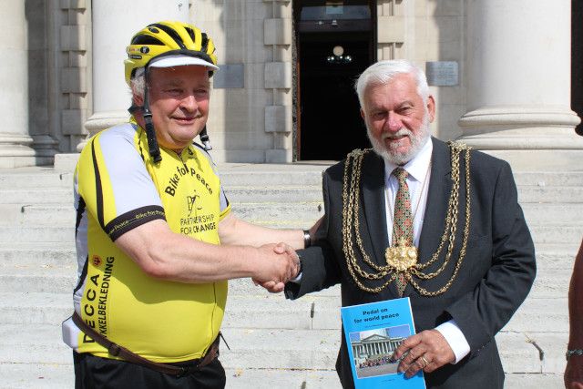 Tore & Lord Mayor Bob Gettings, Leeds Civic Hall